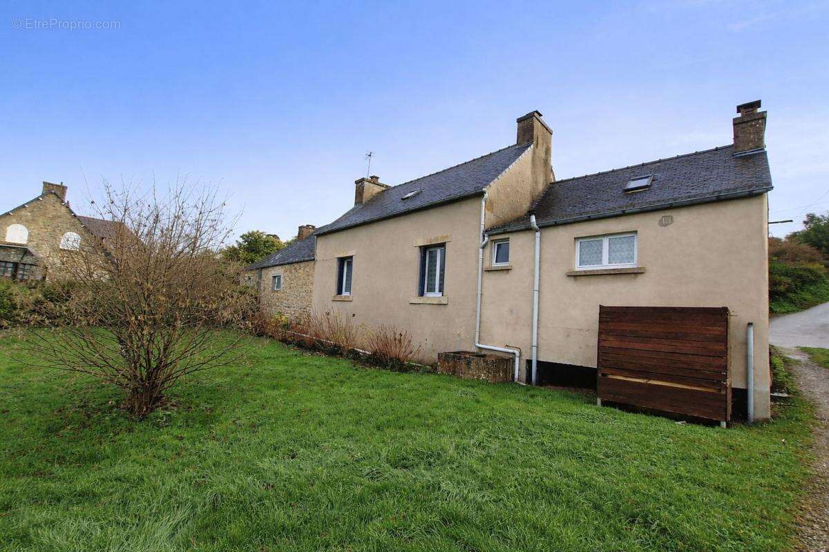 Maison à PLOUEZOC'H