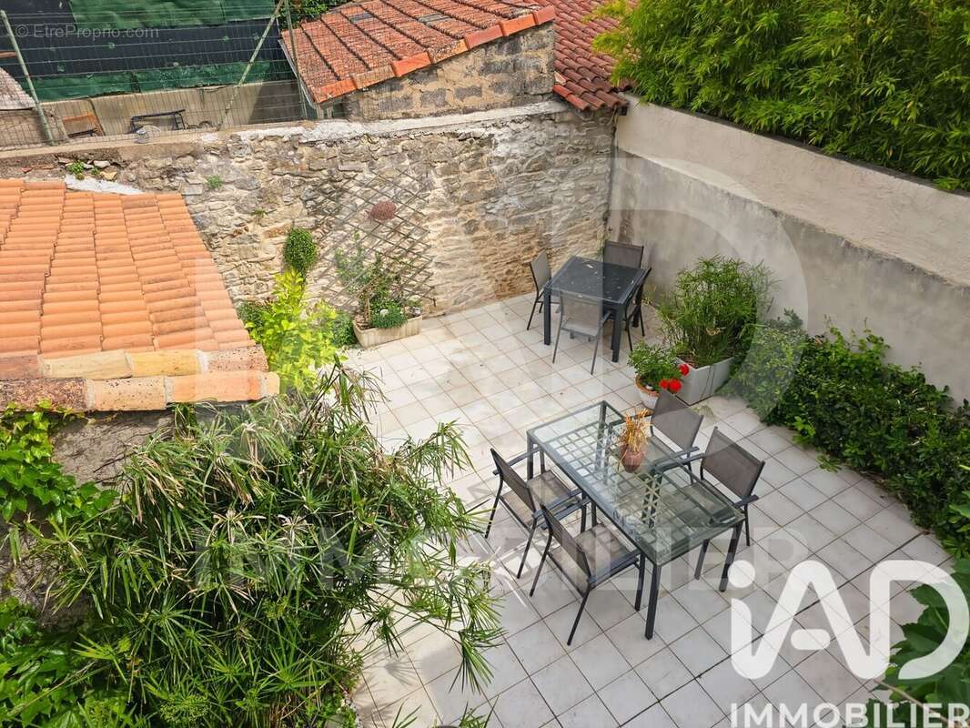 Photo 2 - Maison à RODILHAN