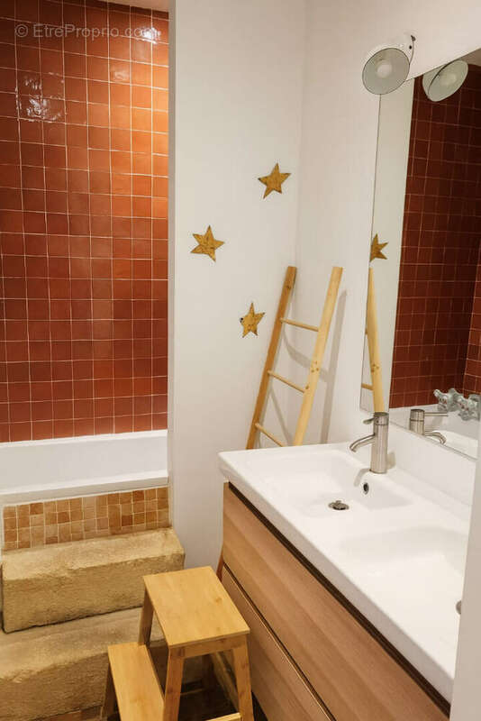 Appartement à MARSEILLE-2E