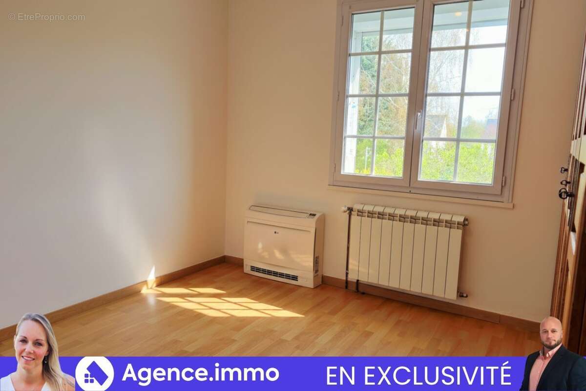 Maison à SOUVIGNE