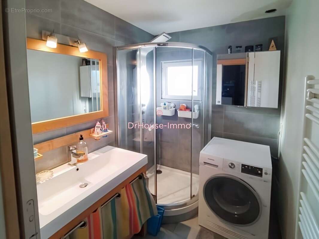 Appartement à LINAS