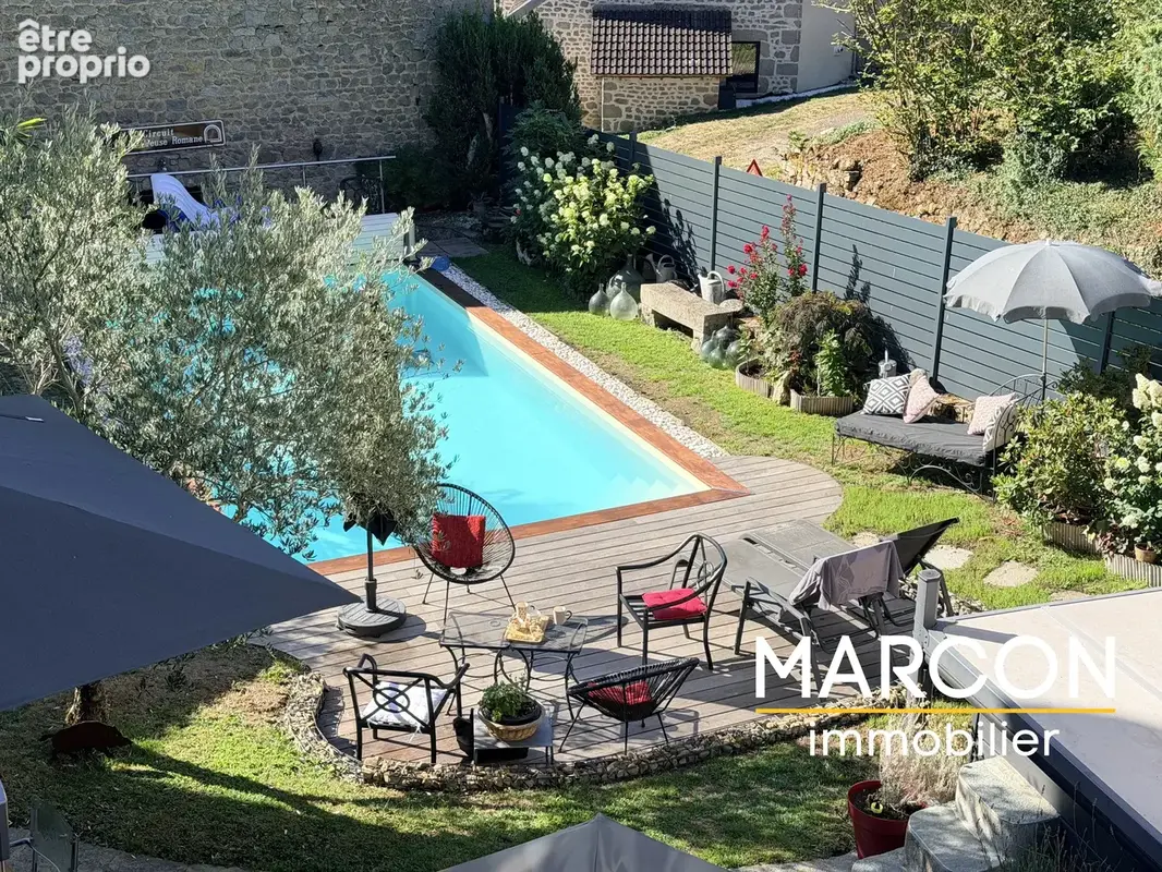 EXCLUSIVITE - Propriété de caractère de 320 m² avec piscine chauffée, spa et dépendances - photo 17