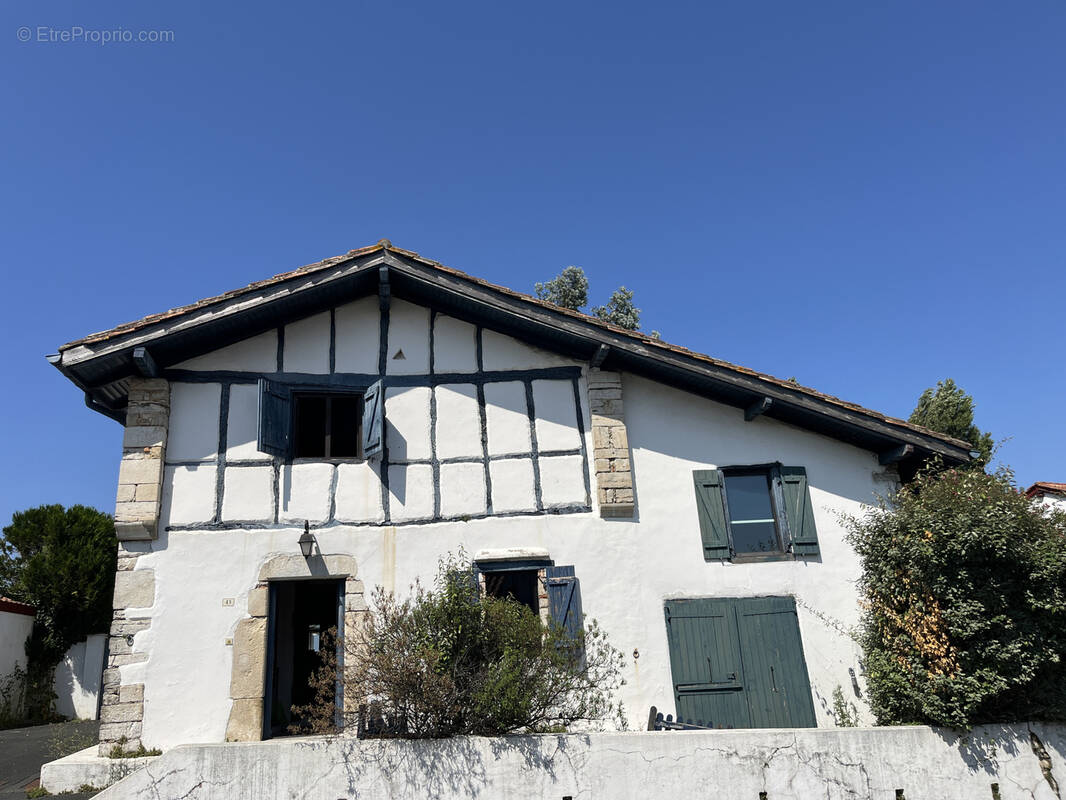 Maison à MOUGUERRE