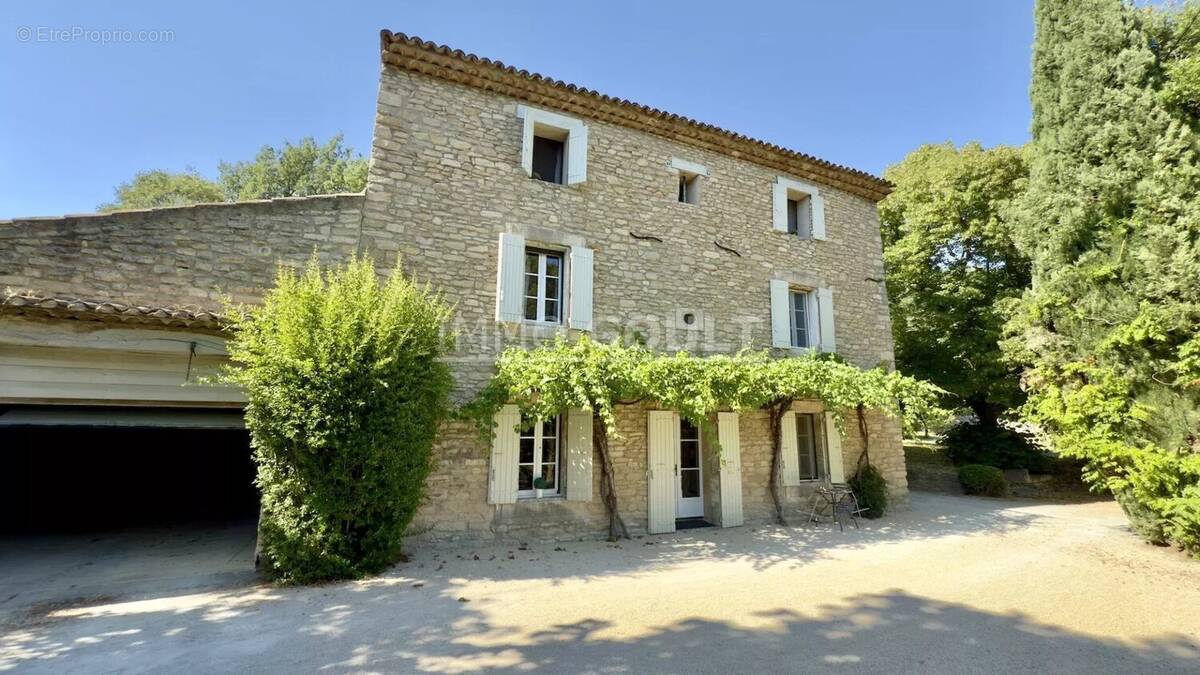 Maison à GOULT