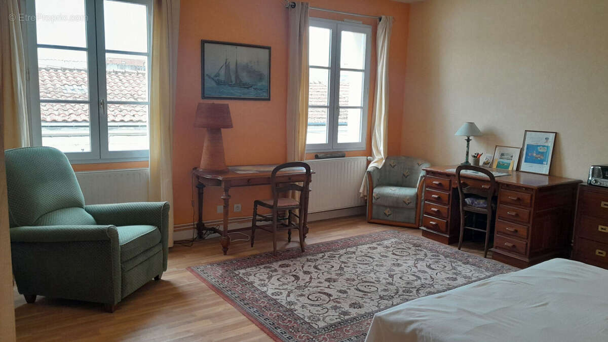 Maison à ROCHEFORT