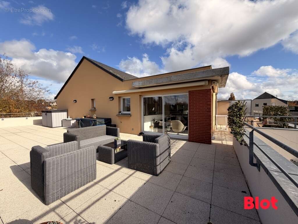 Appartement à VEZIN-LE-COQUET