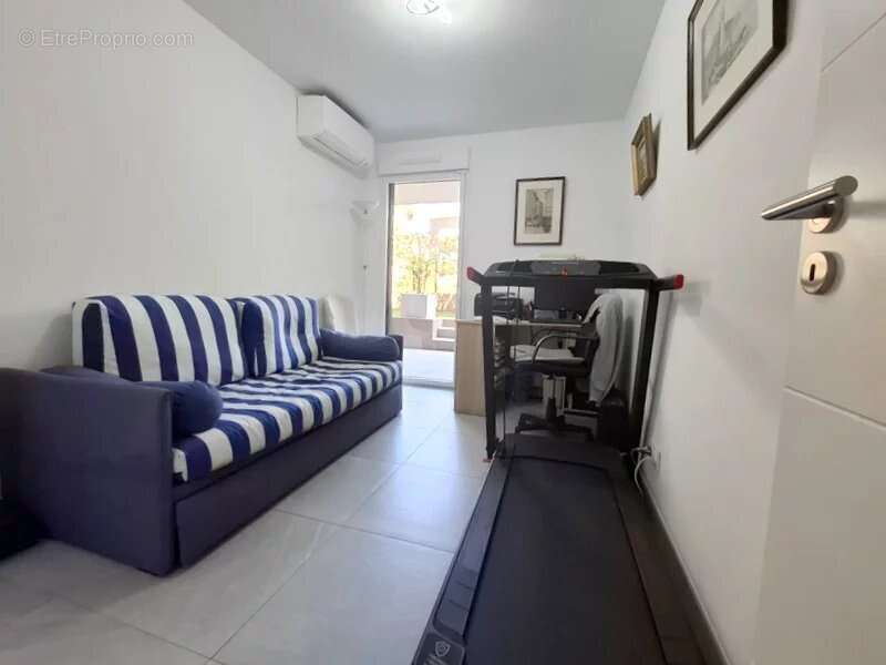Appartement à VILLENEUVE-LOUBET