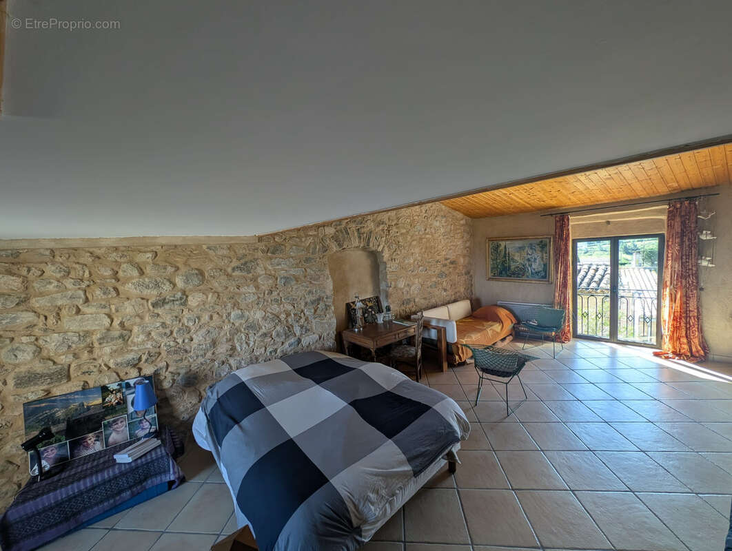 Maison à COMIGNE