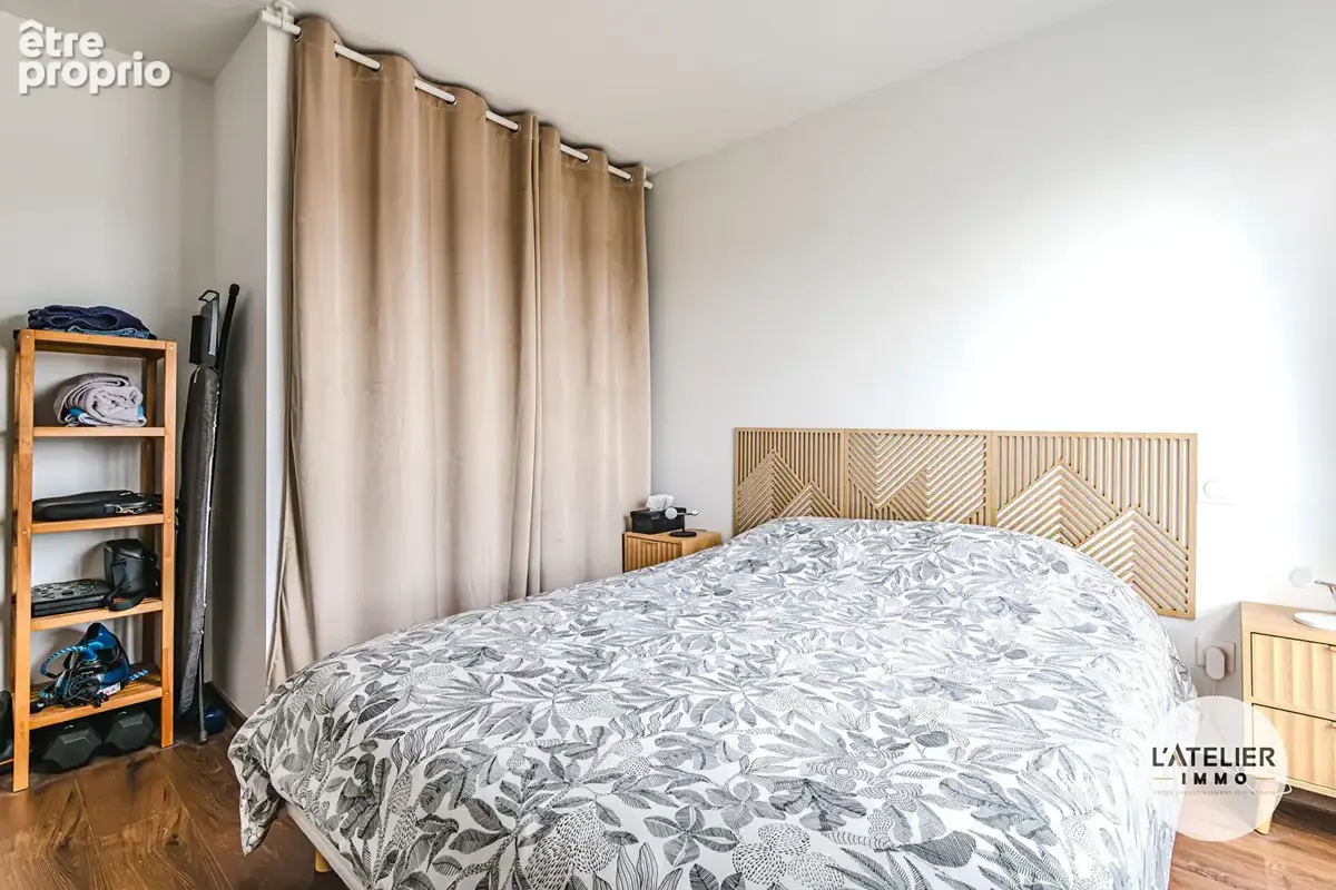 T2 récent avec balcon - 43 m² - 1er et dernier étage - 2 places de parking - photo 8