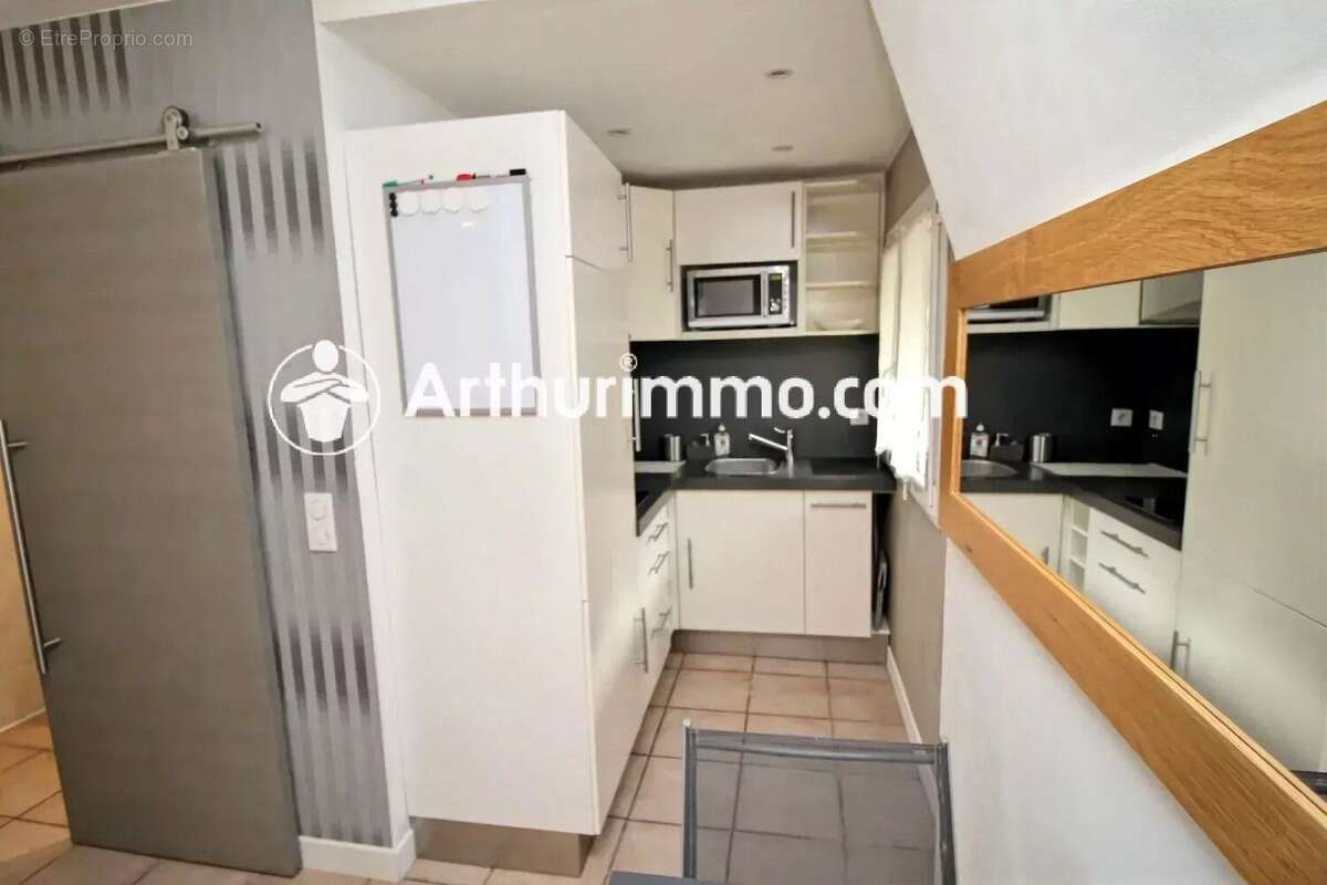 Appartement à SAVIGNY-LE-TEMPLE