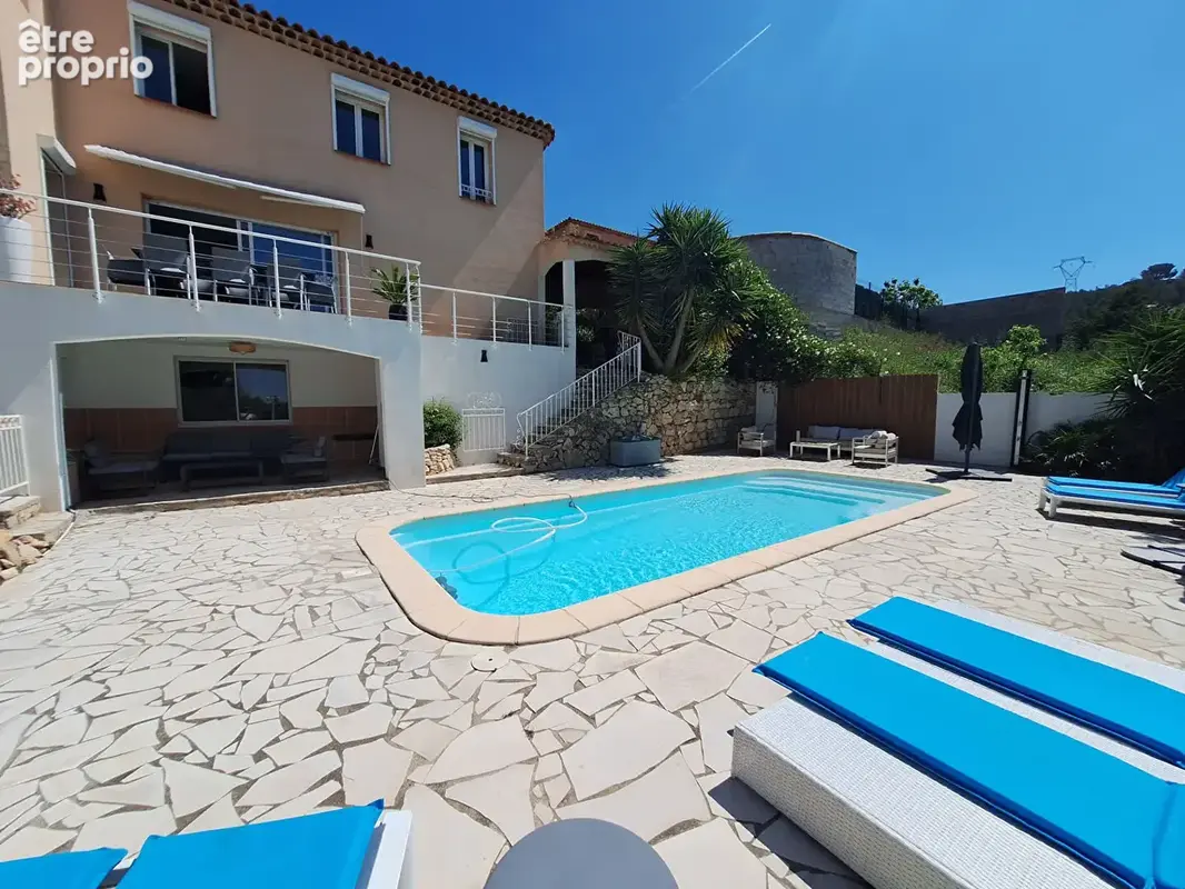 Maison de 4 chambres avec piscine - photo 10