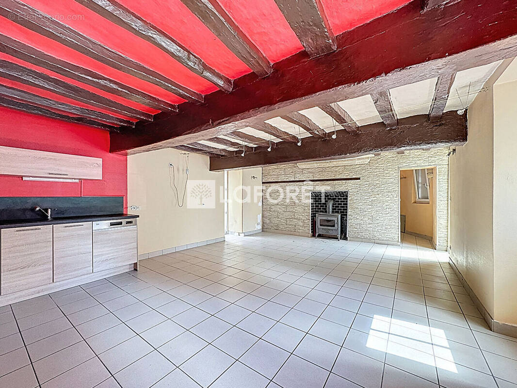 Maison à DOUE-LA-FONTAINE