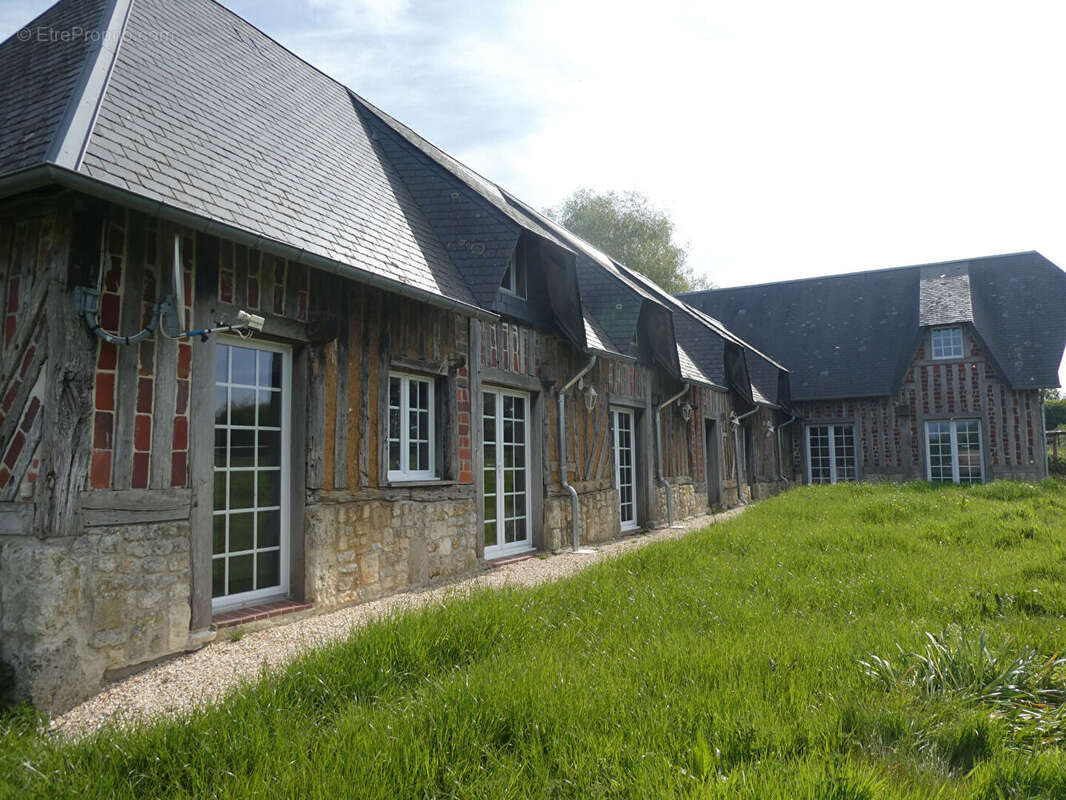 Maison à PONT-L'EVEQUE