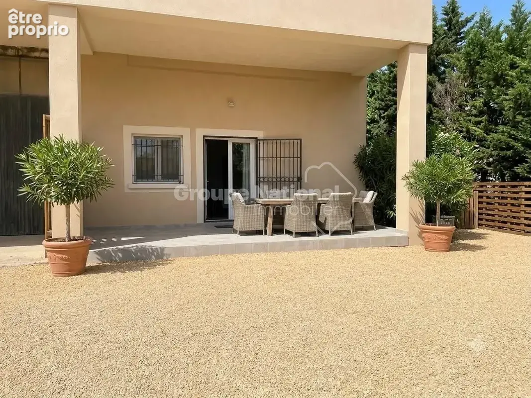 Appartement T3 de 86 m² avec jardin privatif de 340 m² & Grand Garage Châteauneuf-du-Pape - photo 1