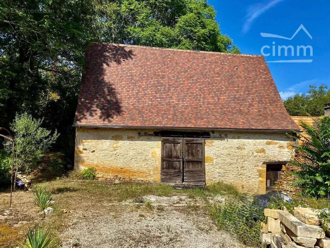 Maison à CARSAC-AILLAC