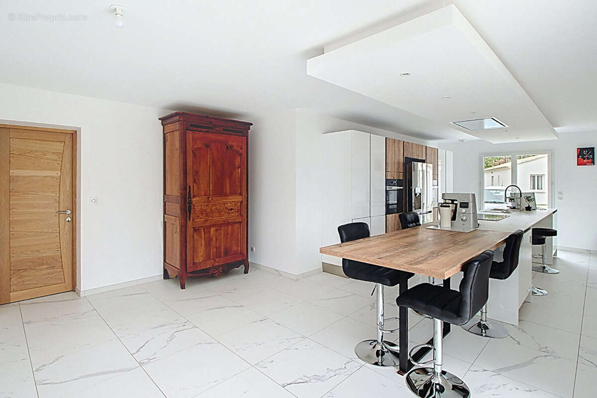 Maison à BAUDINARD-SUR-VERDON