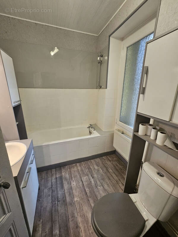Saint-Claude : appartement type F6 de 130m2 en duplex - photo 11