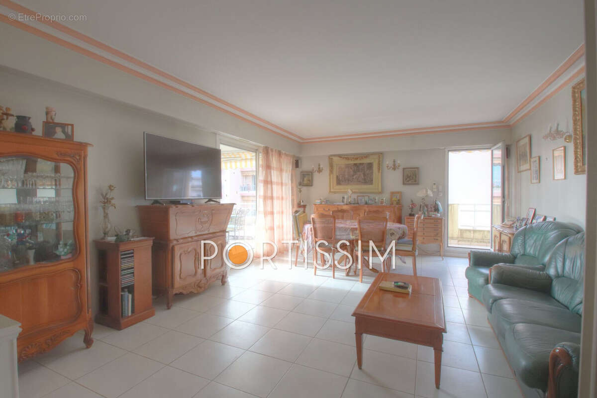 Appartement à CAGNES-SUR-MER