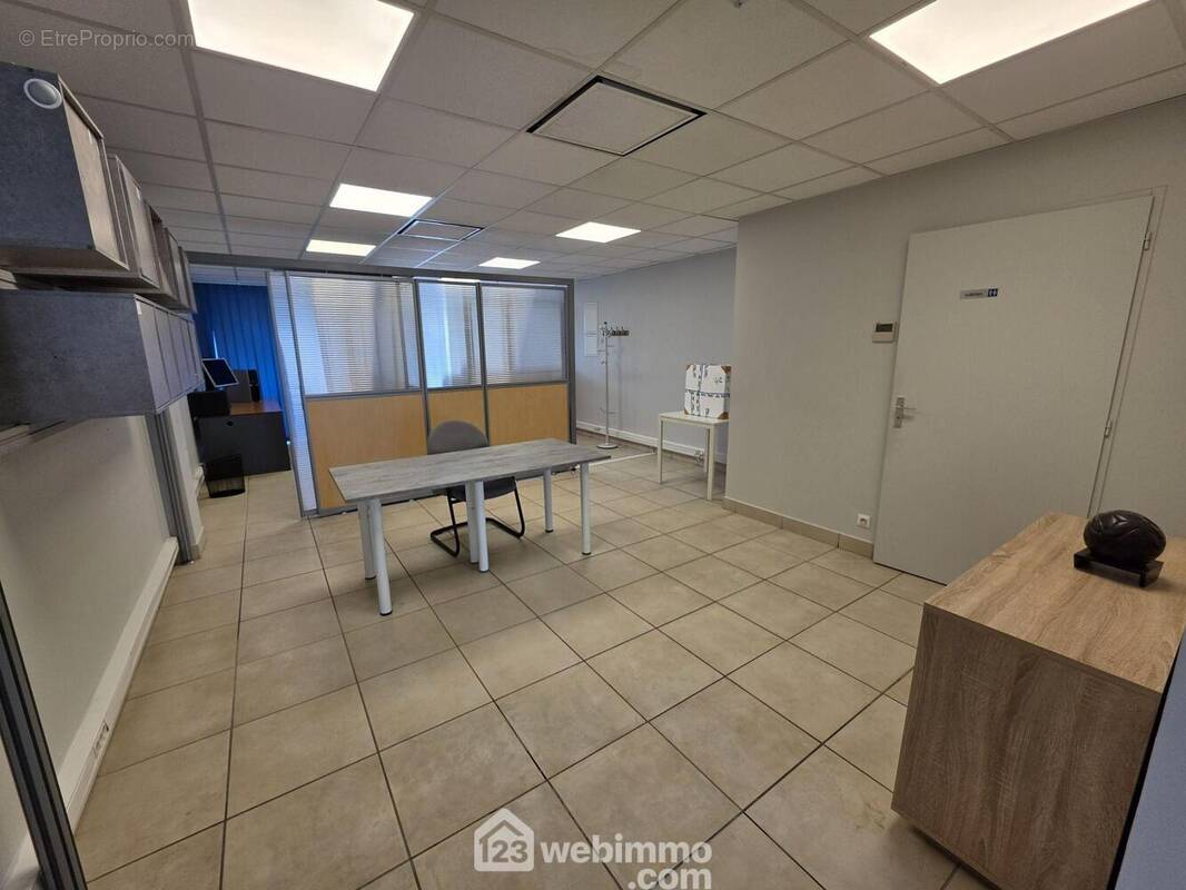 Commerce à BLANQUEFORT