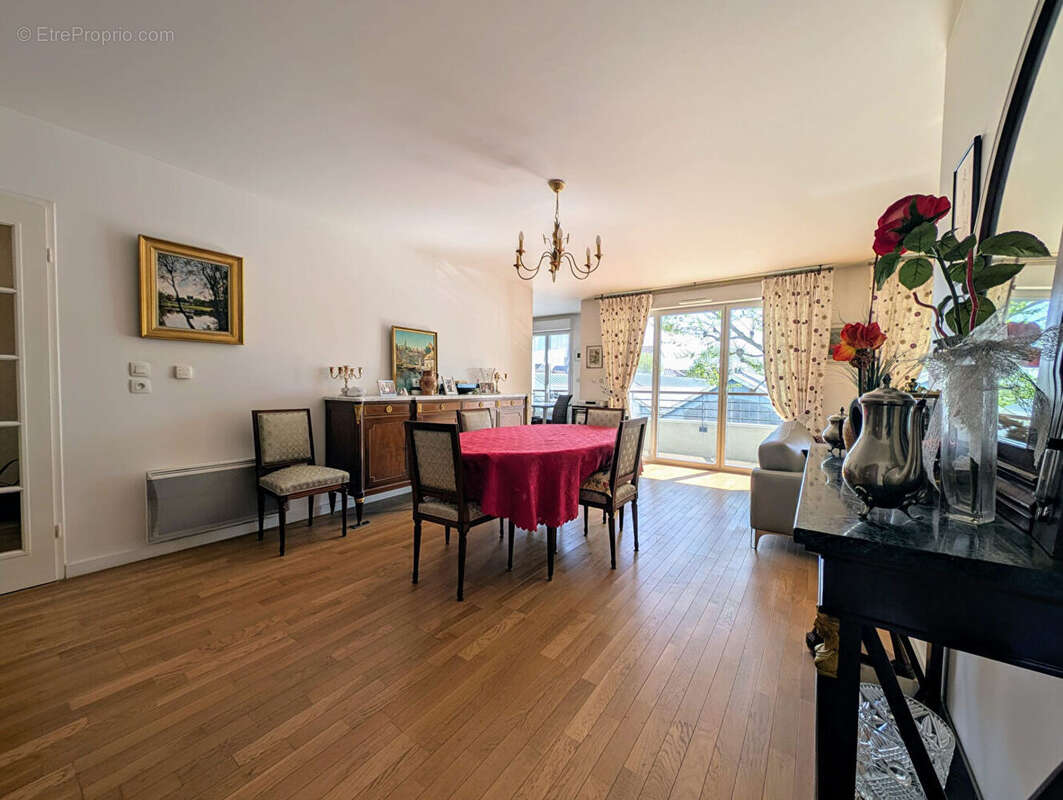 Appartement à MAISONS-LAFFITTE