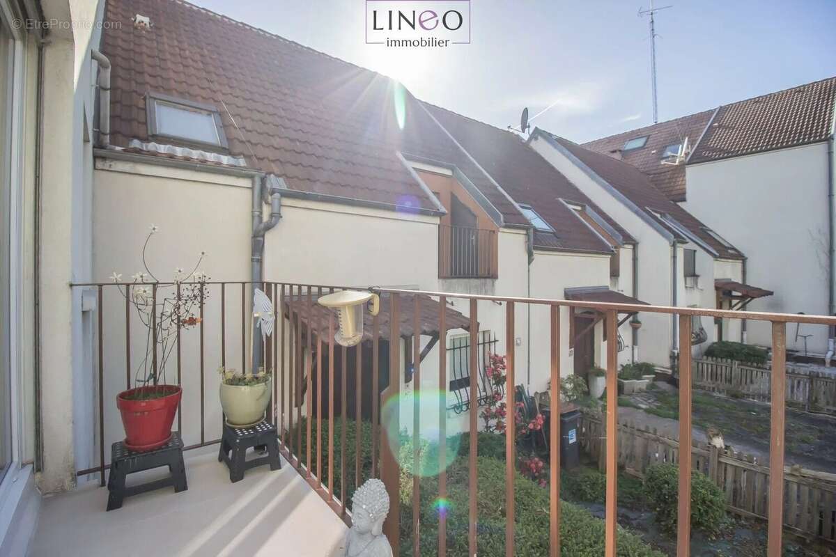 Appartement à THIAIS