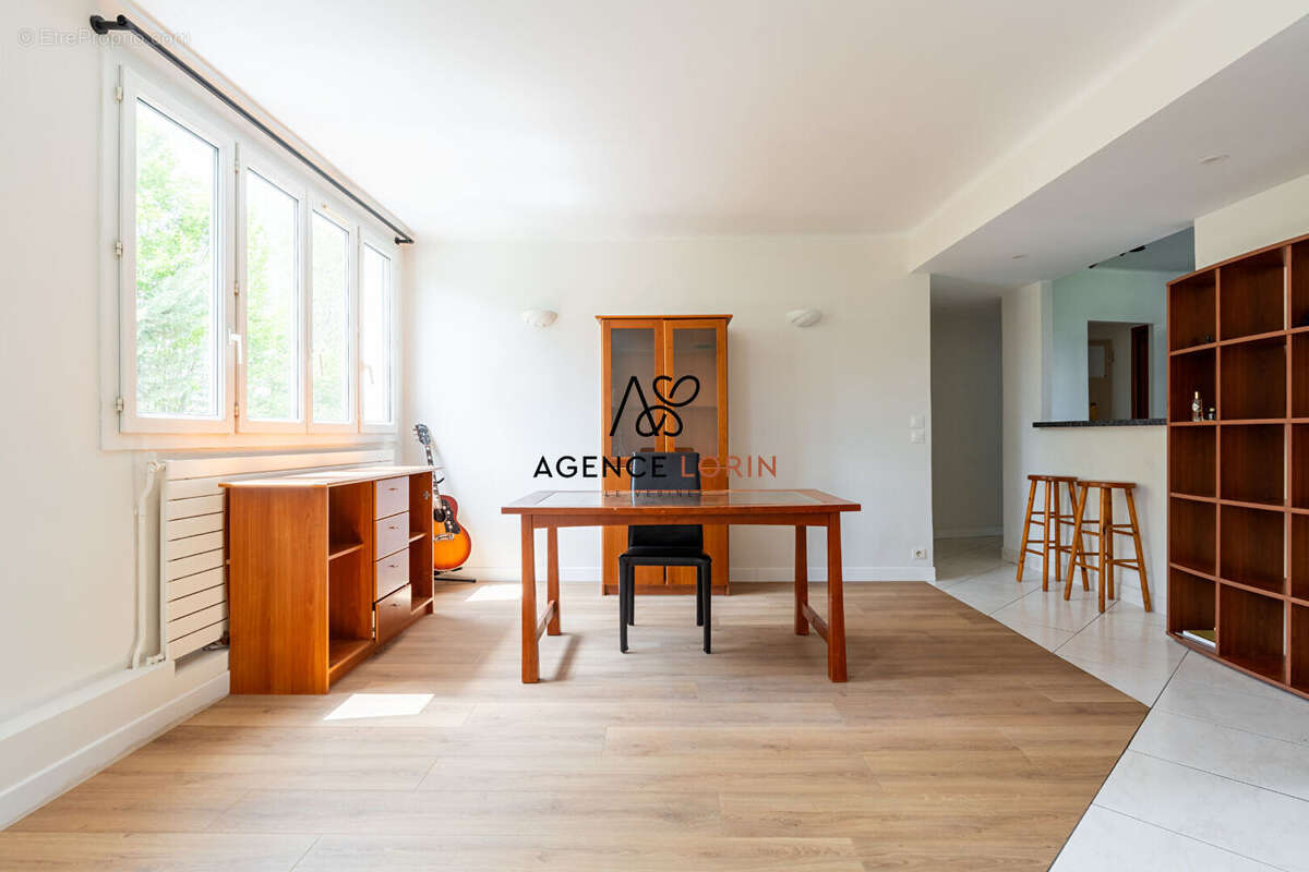 Appartement à LE VESINET