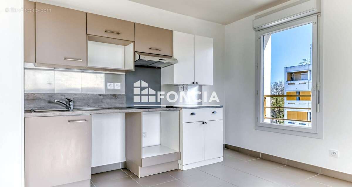 Appartement à LYON-9E