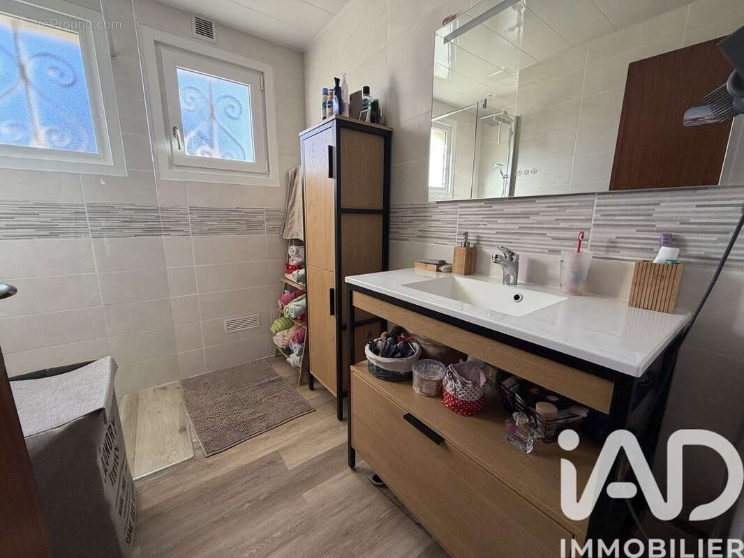 Maison 112 m² à Moreac  - photo 8