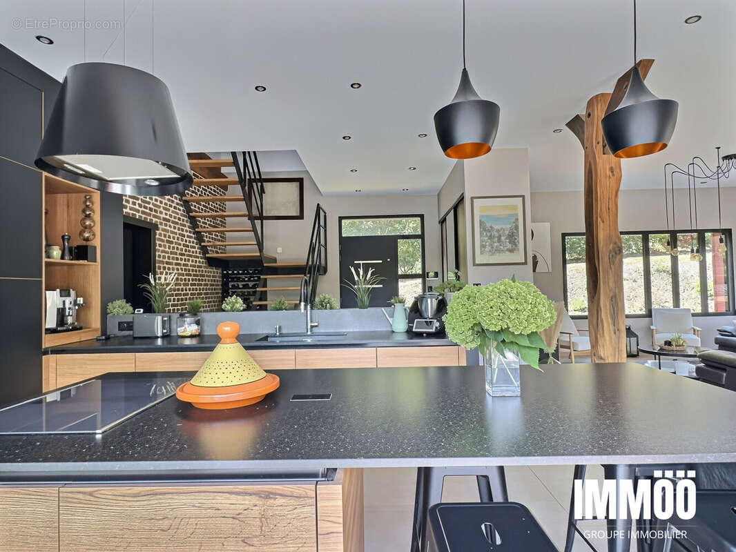 Maison 176 m² à Saint-Aubin-Epinay  - photo 5