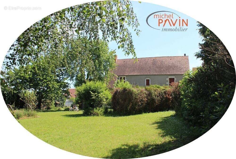 Maison à LA GUERCHE-SUR-L'AUBOIS