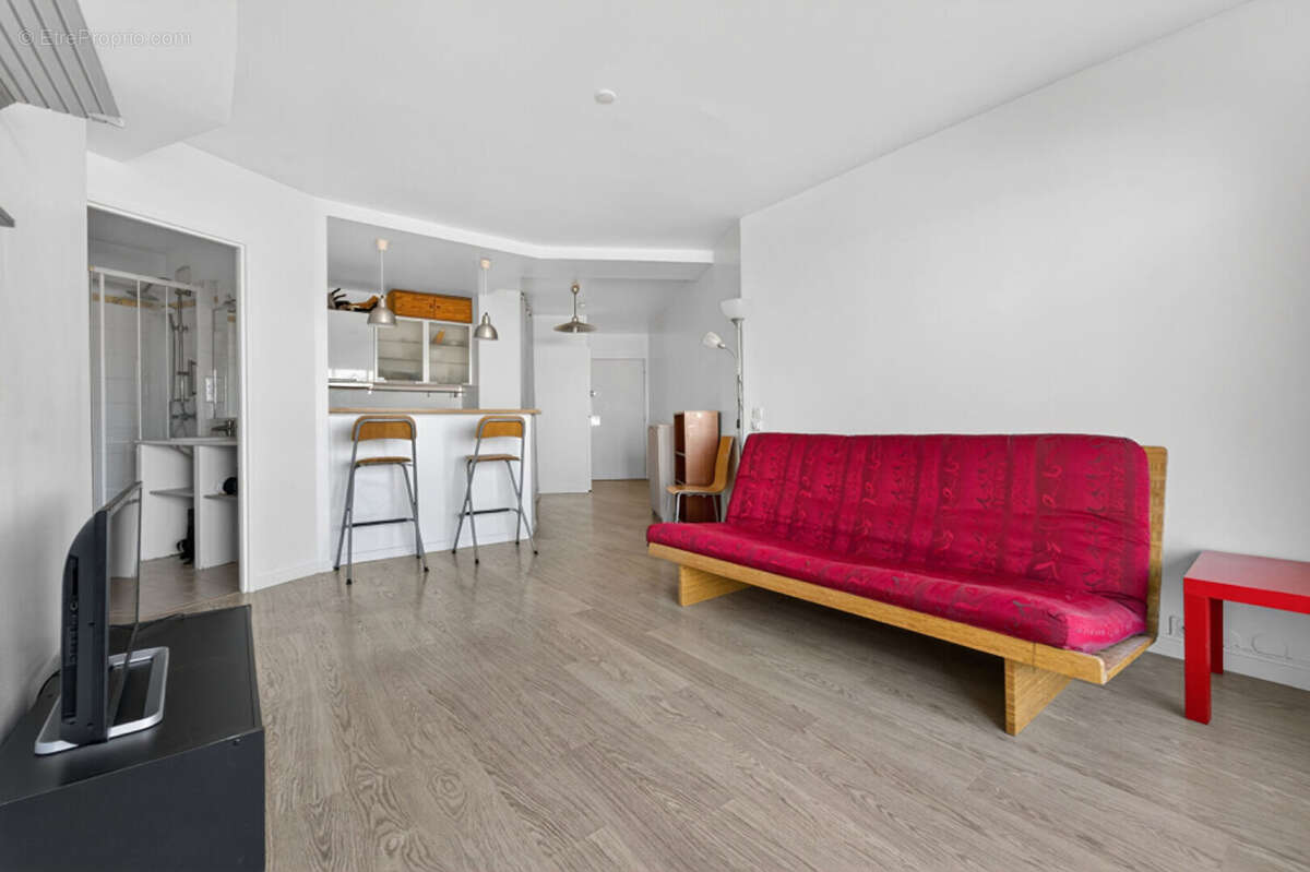 Appartement à PARIS-15E