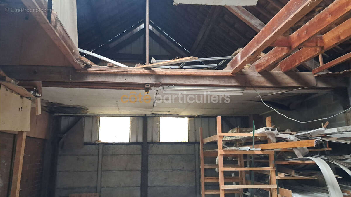 Commerce à CHALETTE-SUR-LOING