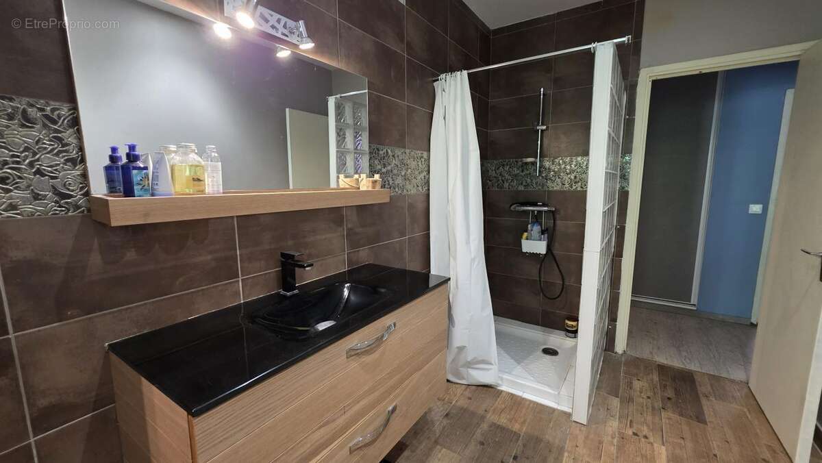 Maison 92 m² à Castres  - photo 8