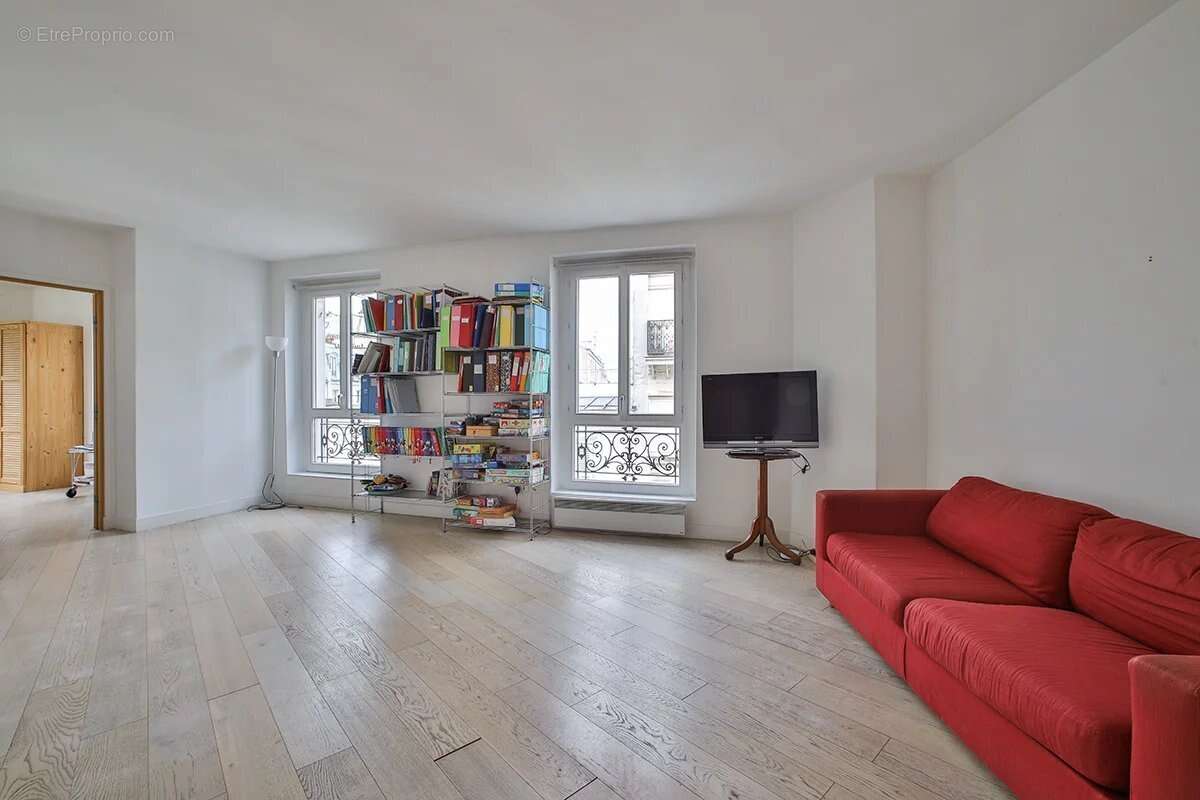 Appartement à PARIS-18E