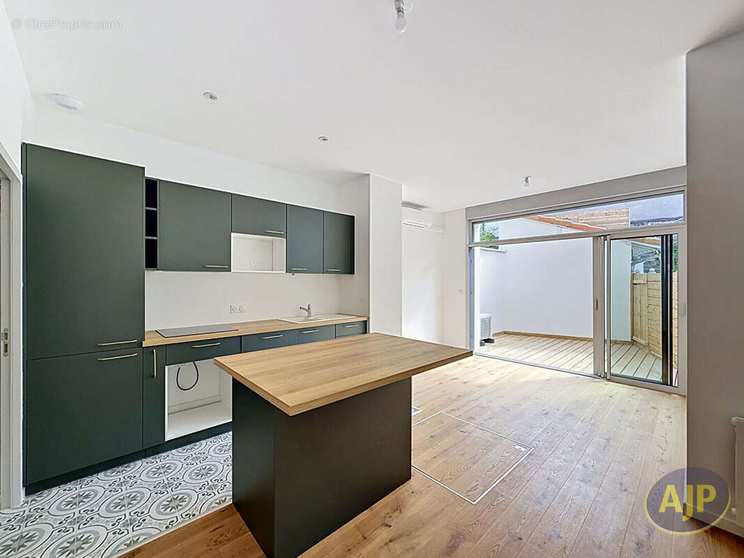 ARCACHON Proche centre et petit port T4 - 108.35m² - photo 4