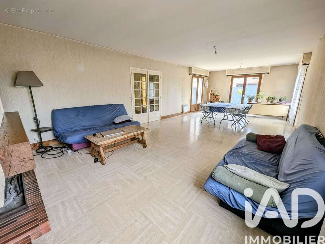 Photo 6 - Maison à OISSEL