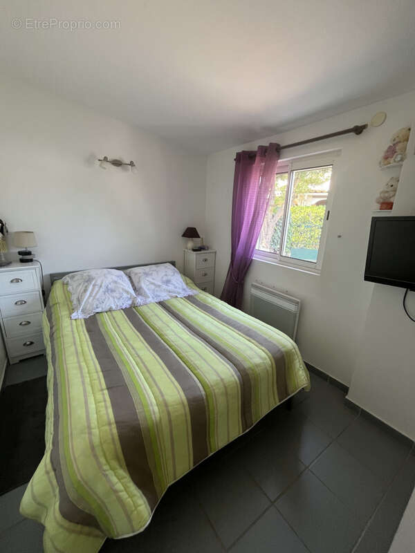Maison à VIC-LA-GARDIOLE