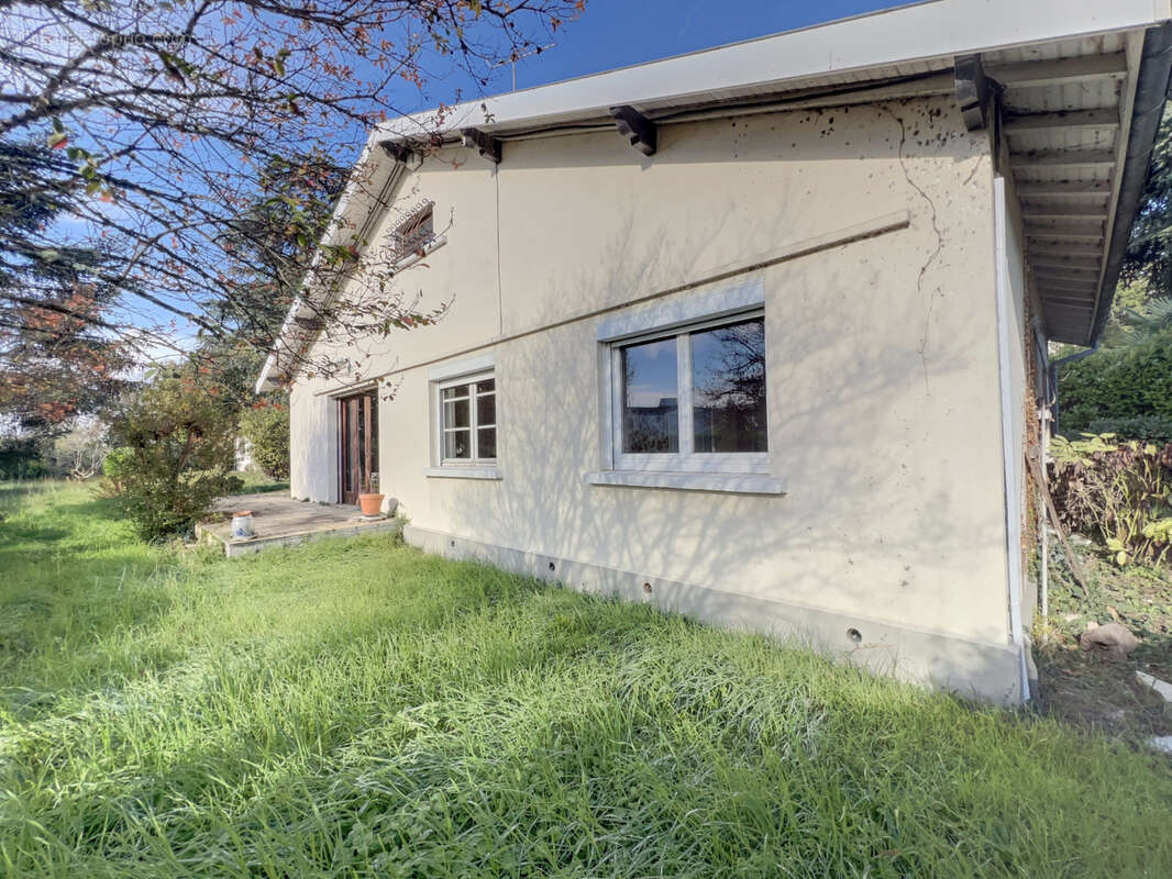 Maison à VILLENAVE-D'ORNON