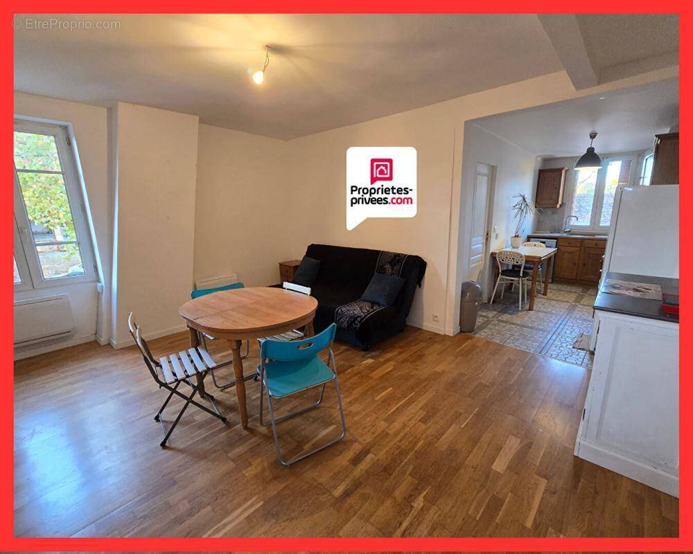 Appartement à SAULX-LES-CHARTREUX