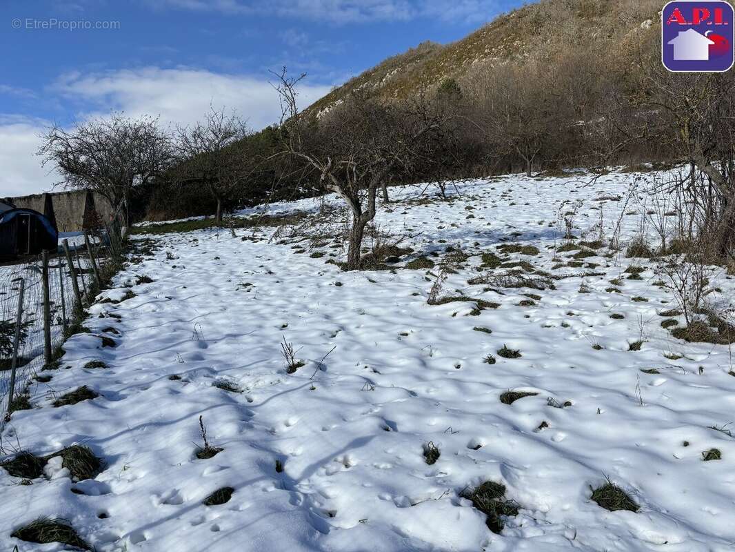 Terrain à ROQUEFEUIL