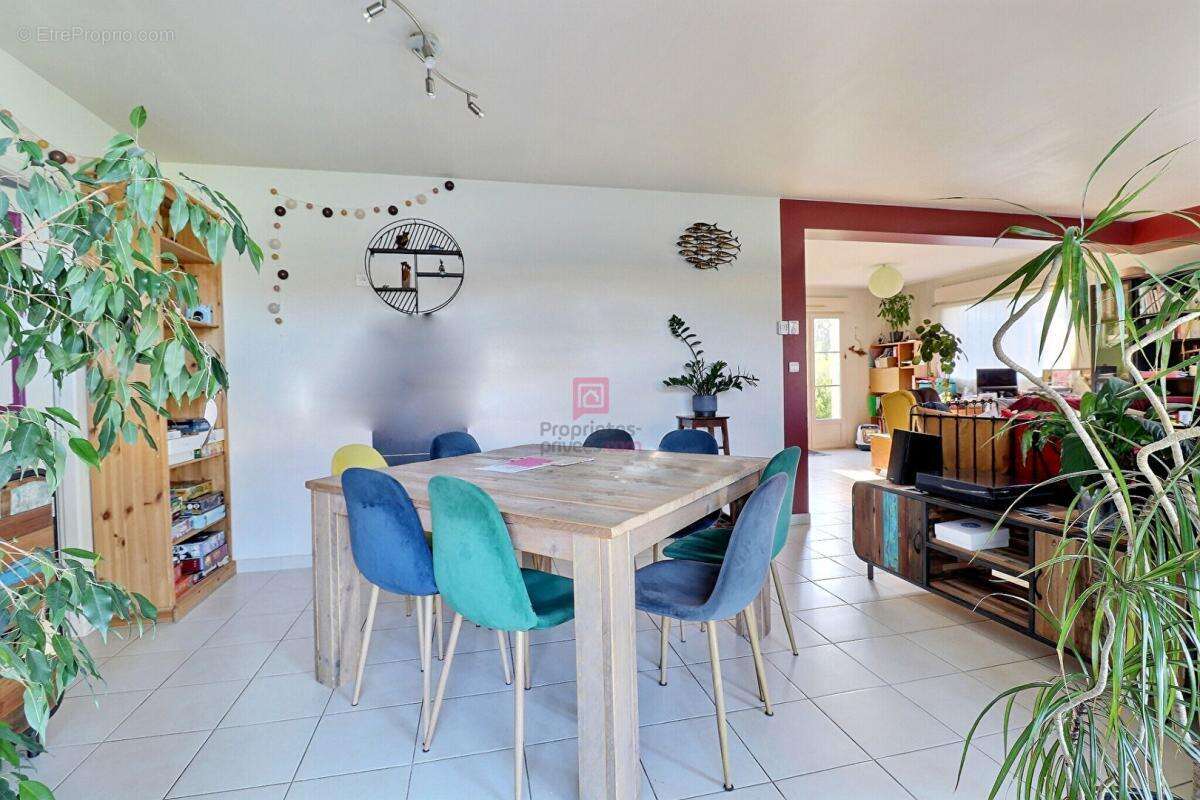 Maison à SAINT-VRAIN