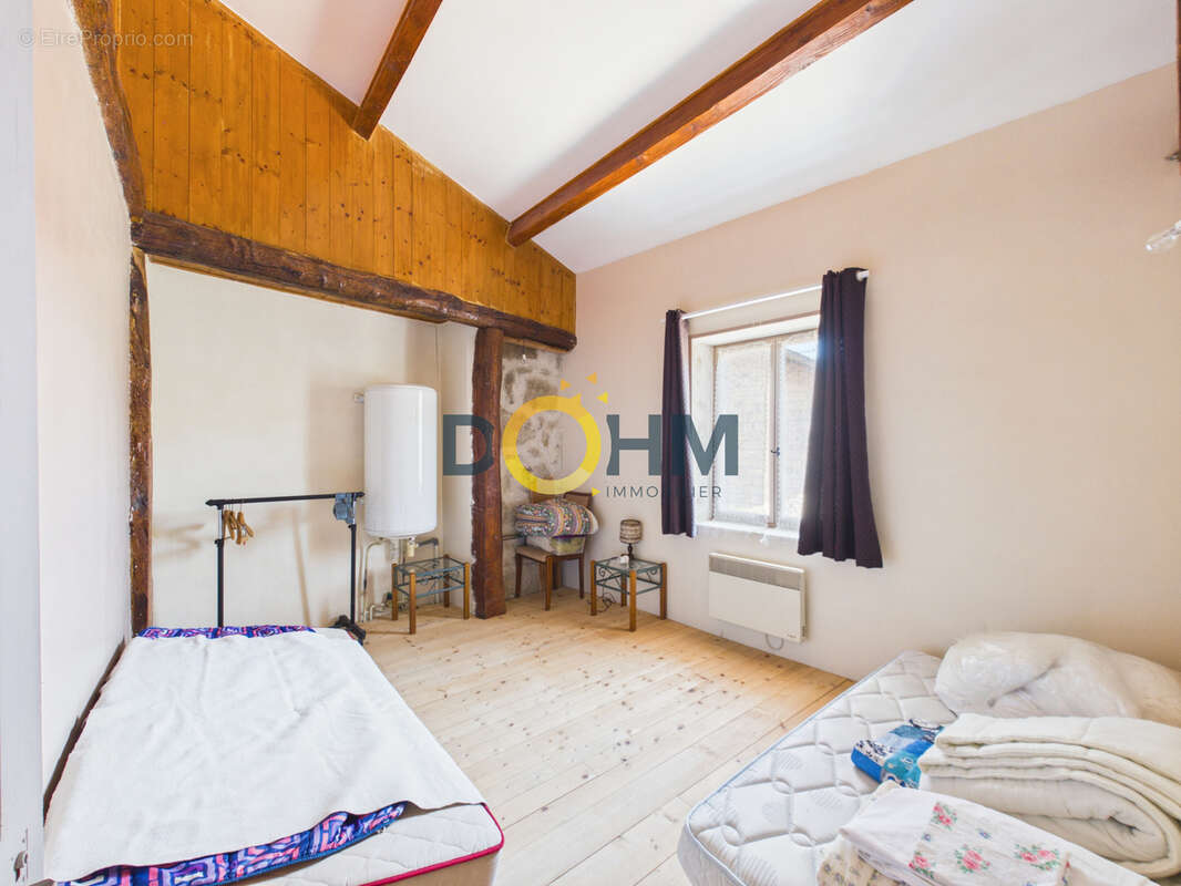 Ensemble immobilier avec une maison habitation habitable et un ancien corps de ferme avec toiture neuve a  ame - photo 14