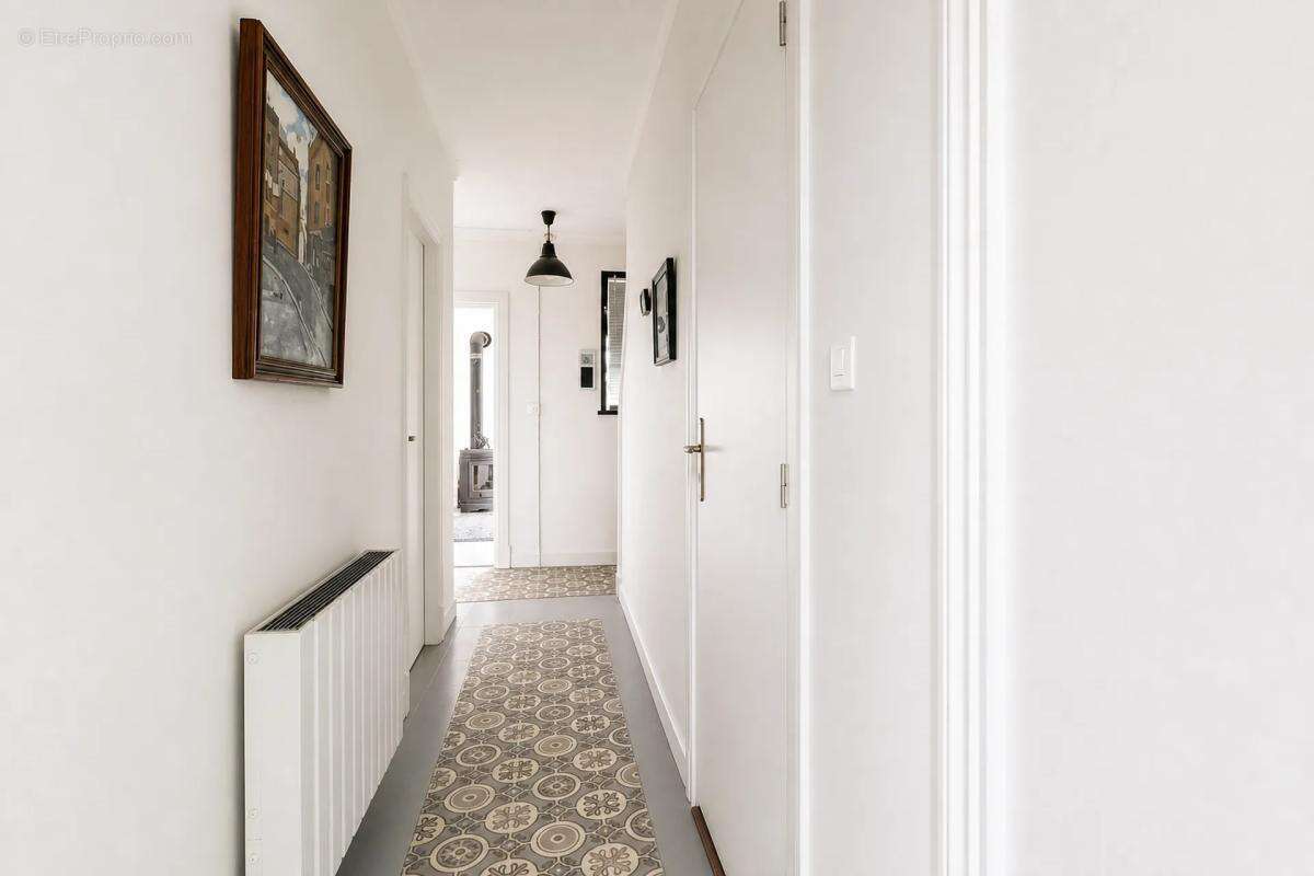 Maison de 8 pièces de 189 m² à Saint-Saturnin - photo 20