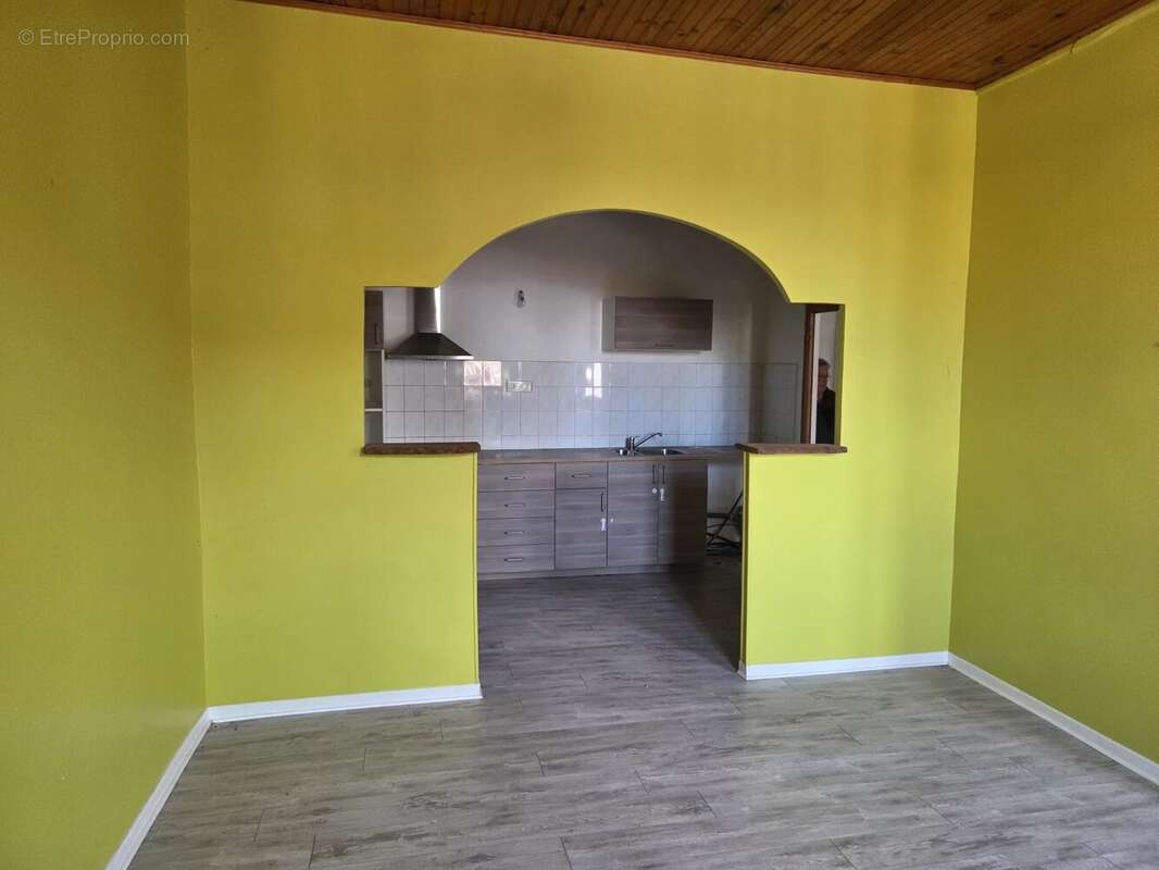 Appartement à MOLIERES