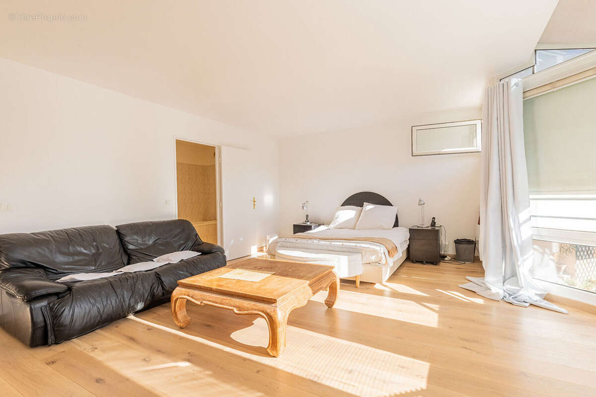 Appartement à VERRIERES-LE-BUISSON