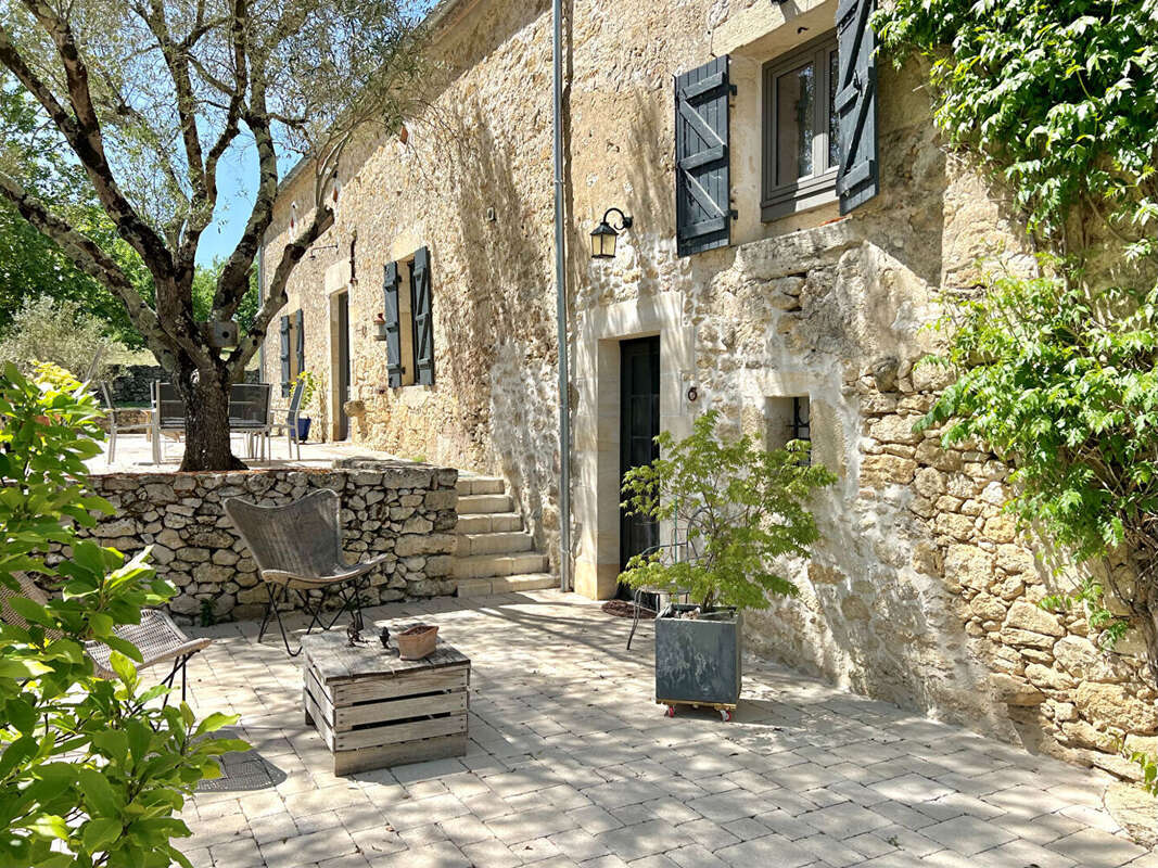 Maison à GENSAC