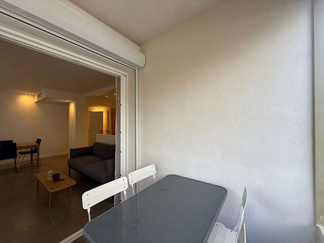 Cannes - 3 pieces arriere croisette - photo 10