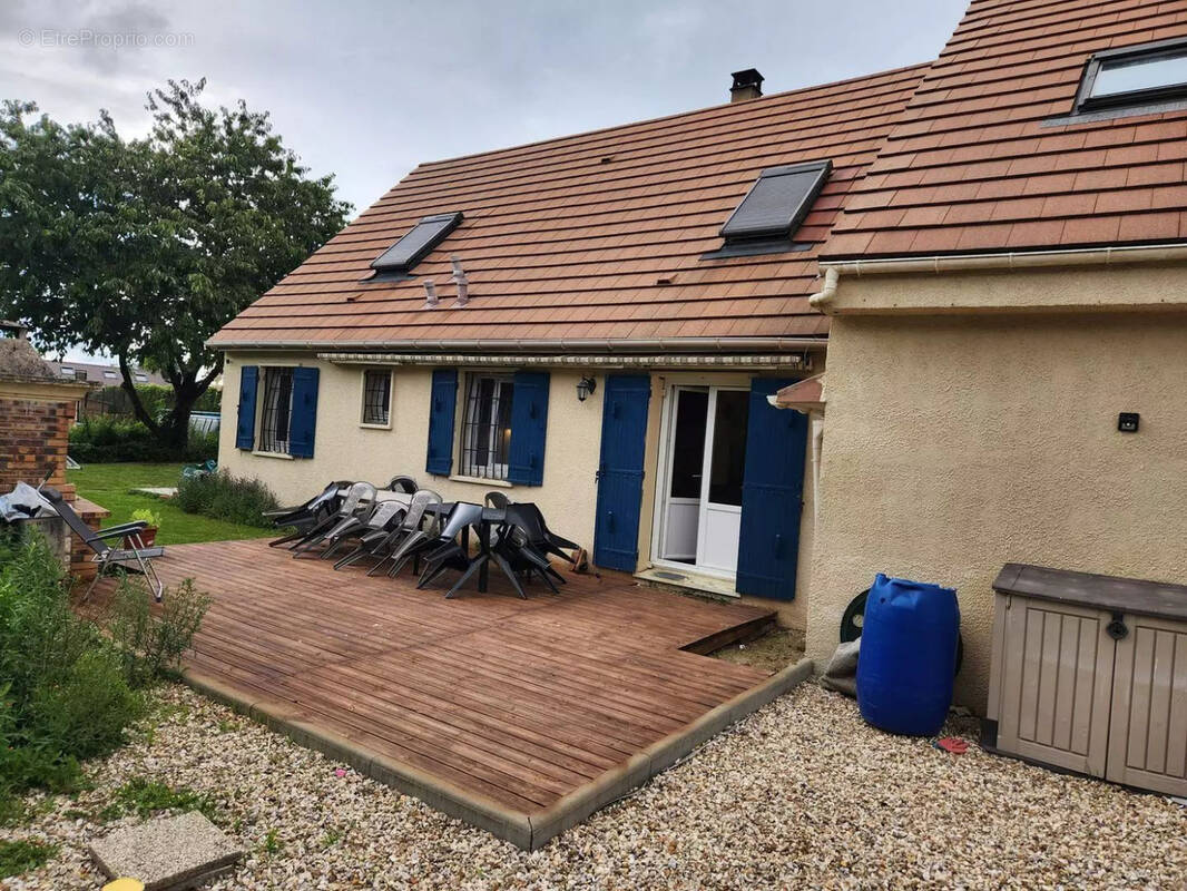 Maison à ETREPAGNY