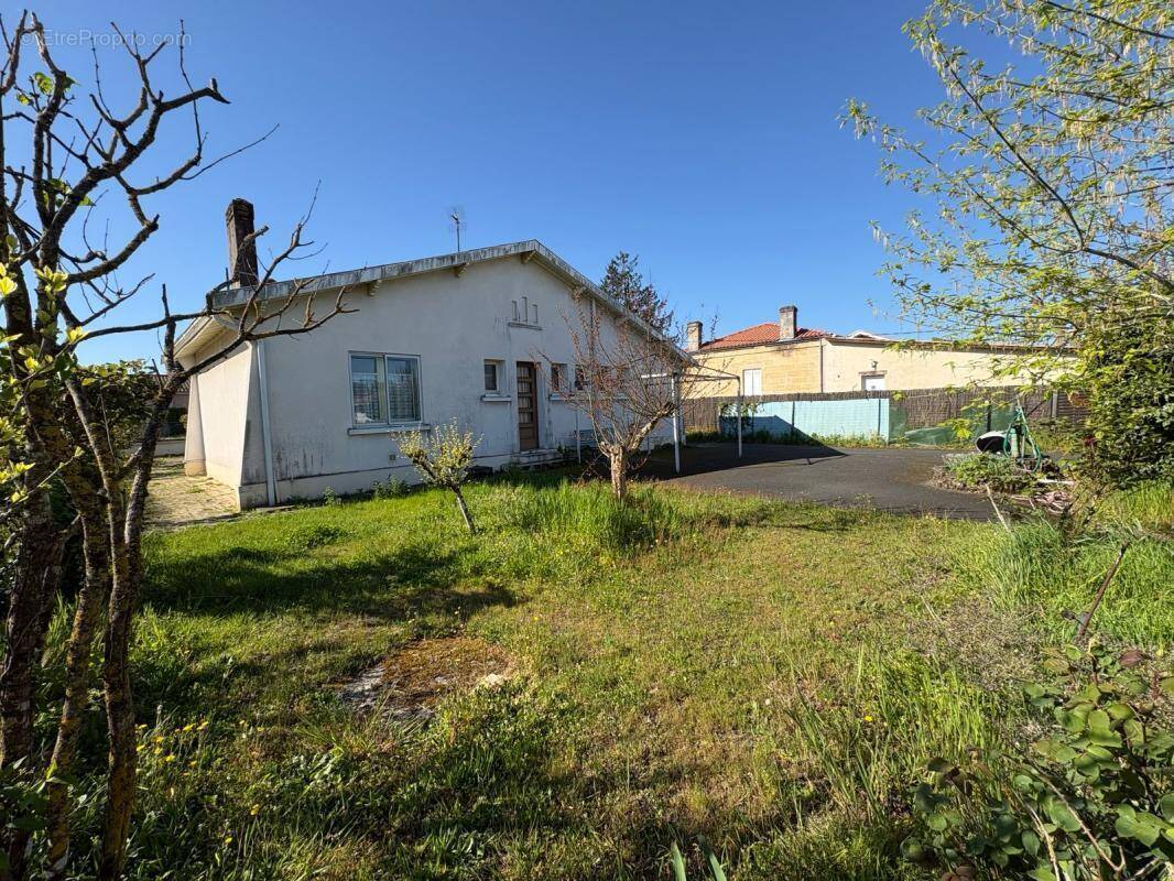 Maison à VILLENAVE-D'ORNON