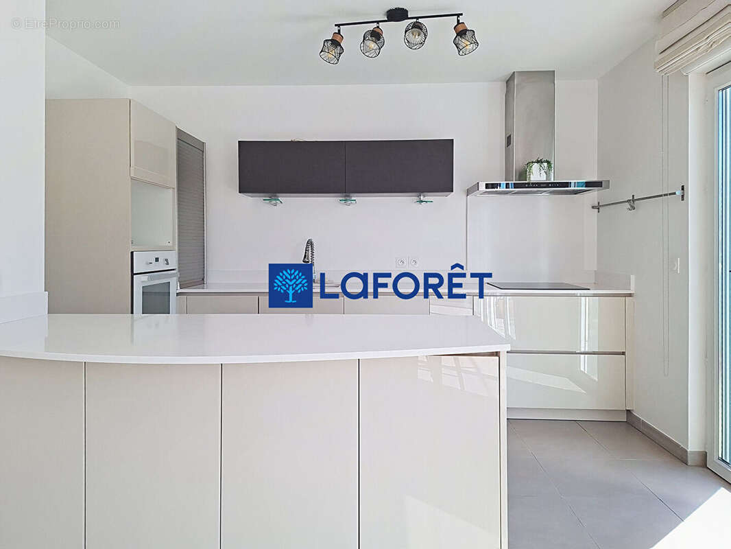 Appartement à LA VALETTE-DU-VAR